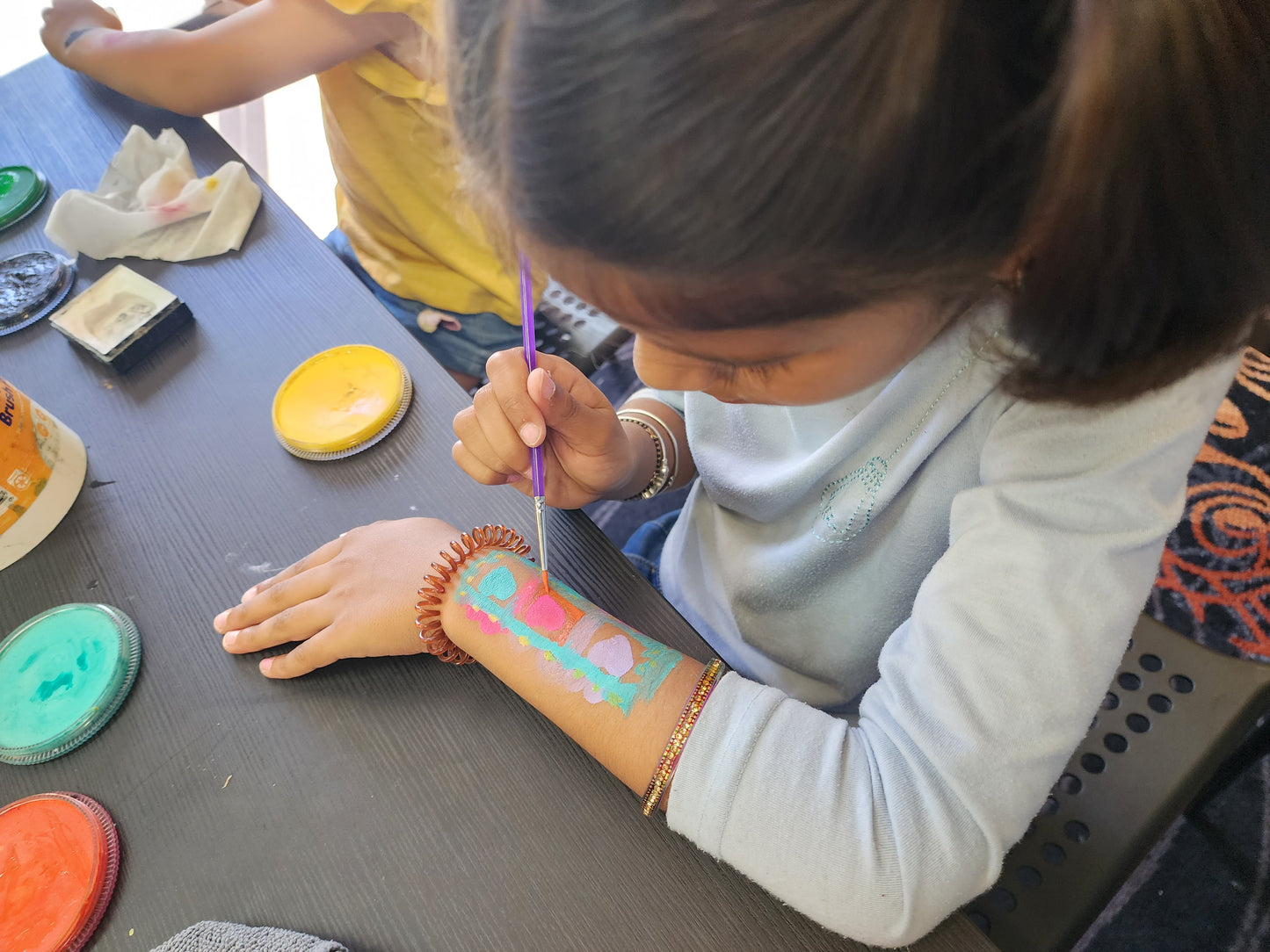 Kids art classes - THURSDAYS